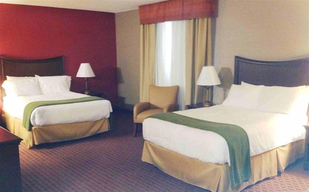 Owego Treadway Inn And Suites Номер фото